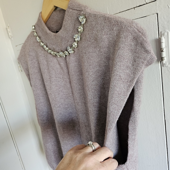 Light Lavender sleeveless sweater with sparkly collar Size 2X - Picture 7 of 9